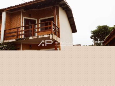 Casa C/ 2 dts - 2 vagas -  Condomínio Fechado na Massaguaçu - Caraguatatuba