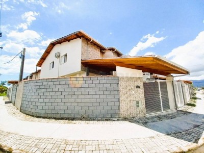 Casa de esquina c/ 3 dts ( 2 suites ) - Pontal SantaMarina - Caraguá