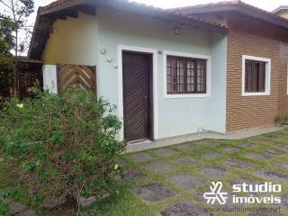 Casa em Condomínio Fechado na Praia Martim de Sá - Condomínio com área de lazer