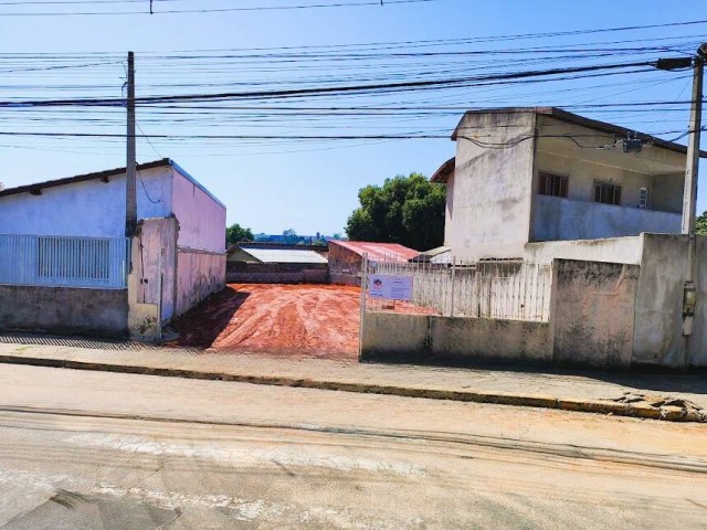 Terreno Plano no Jardim América - 300m2 (10m X 30m) -Prox. Shopping Oriente