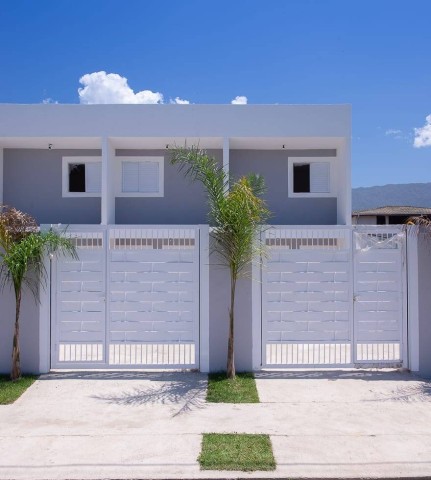 ÚLTIMA UNIDADE! CASA A VENDA NA PRAIA DA MASSAGUAÇU - CARAGUATATUBA
