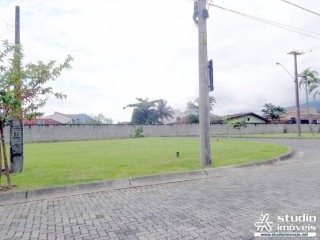 TERRENO NO CONDOMÍNIO COSTA NOVA EM CARAGUATATUBA