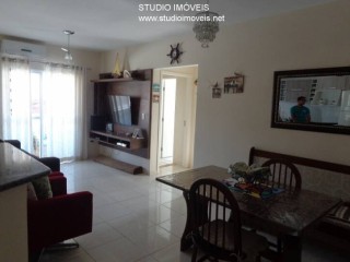 Apartamento muito bem localizado com 02 dorms. pronto para morar