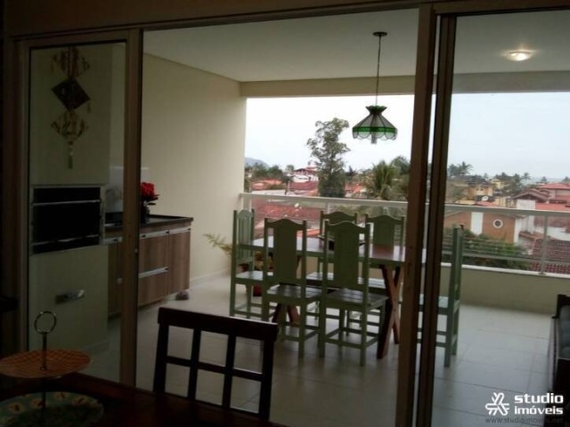 Apartamento com Varanda Gourmet Caraguatatuba