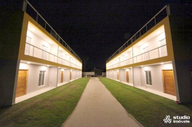 Casa Triplex a venda, à 150m da Praia da Massaguaçu, imobiliária em Caraguatatuba