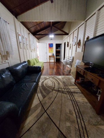 Casa com Piscina na Praia Martim de Sá